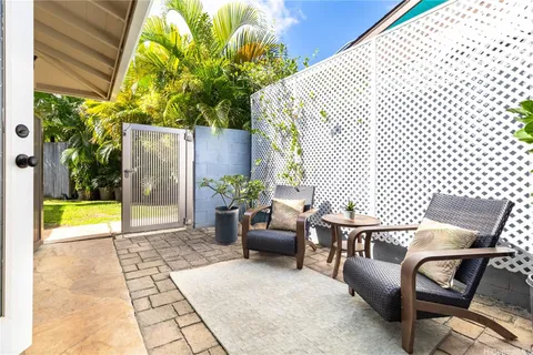 $2,800,000 | 738 Kanaha Street, Kailua, HI 96734