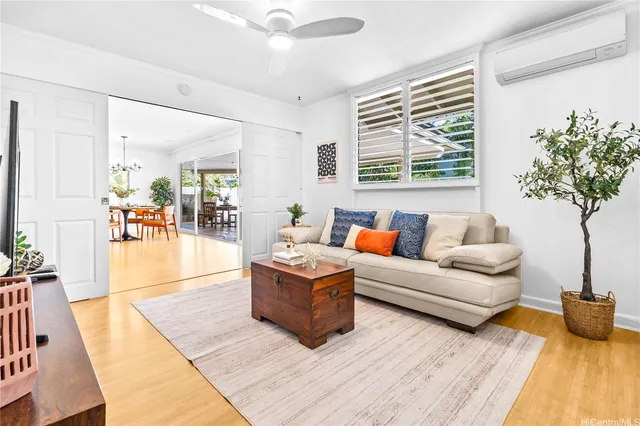 $2,800,000 | 738 Kanaha Street, Kailua, HI 96734