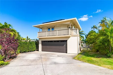 $2,800,000 | 738 Kanaha Street, Kailua, HI 96734