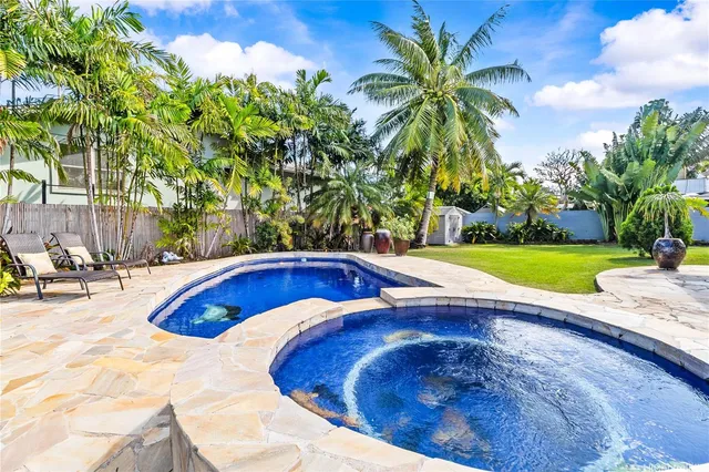 $2,800,000 | 738 Kanaha Street, Kailua, HI 96734
