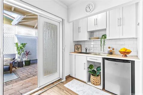 $2,800,000 | 738 Kanaha Street, Kailua, HI 96734