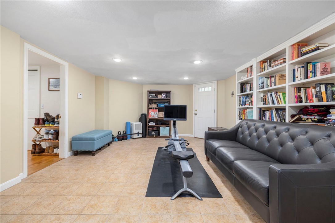 165 Waterman Street, Unit 2 Providence, RI 02906 - Photo 26 of 38