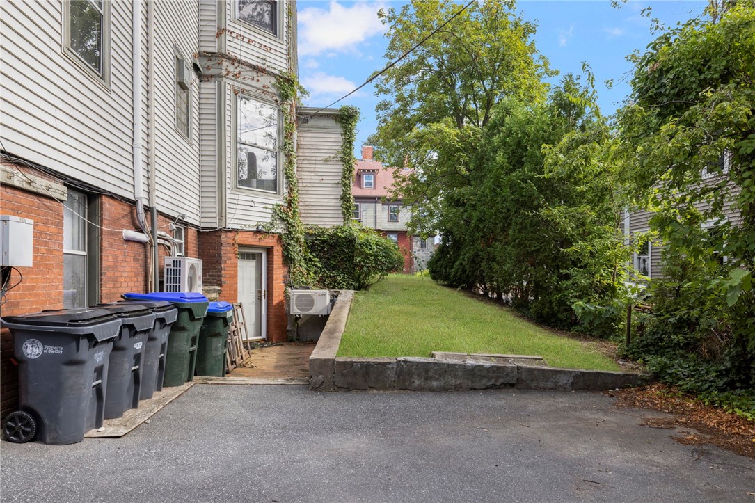 165 Waterman Street, Unit 2 Providence, RI 02906 - Photo 32 of 38