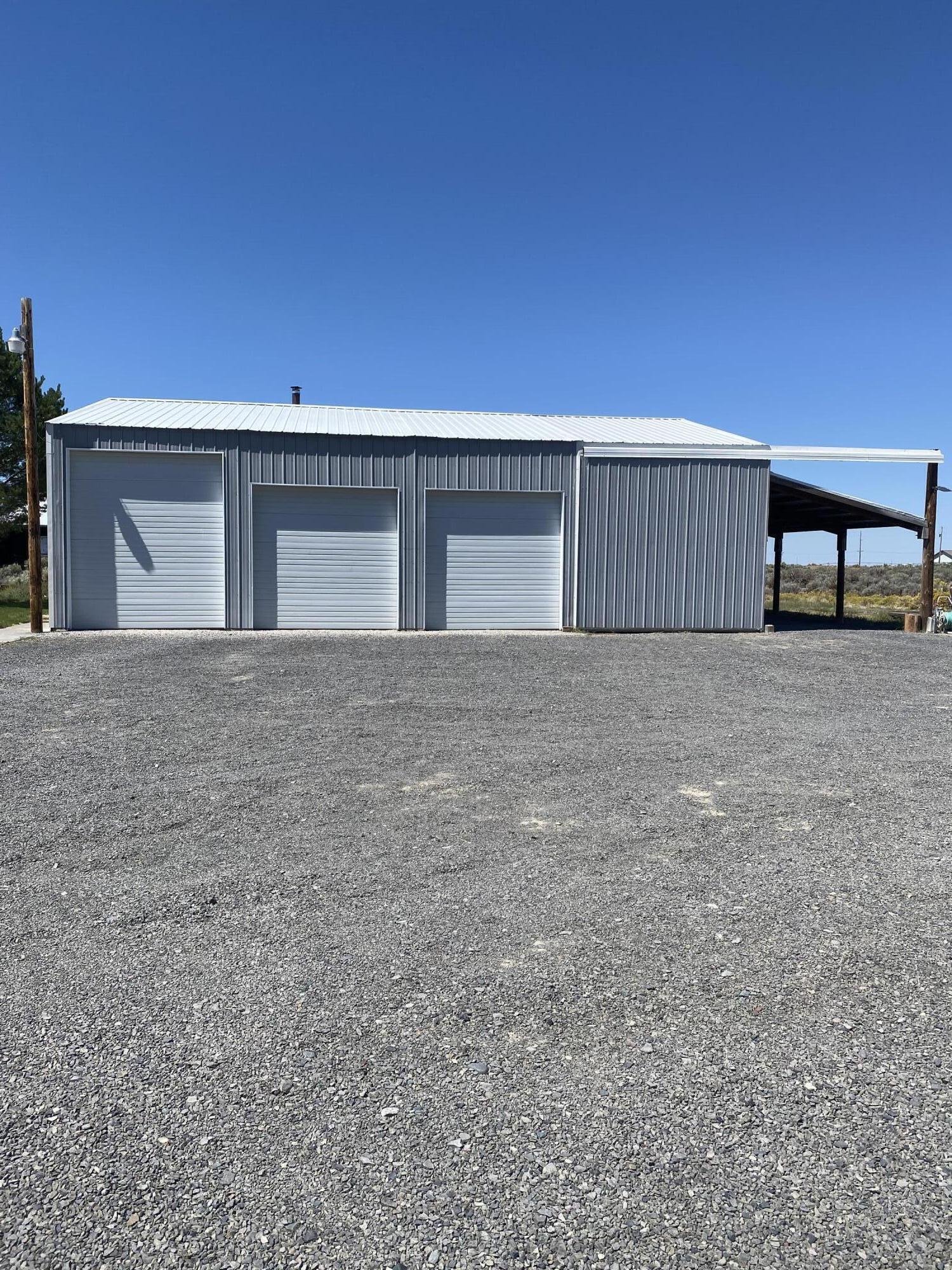 57251 Bark Loop Christmas Valley, OR 97641 - Photo 11 of 41 1