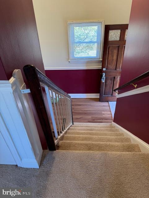 1108 B Shaker Woods Road Herndon, VA 20170 - Photo 12 of 19 Stair to upper level