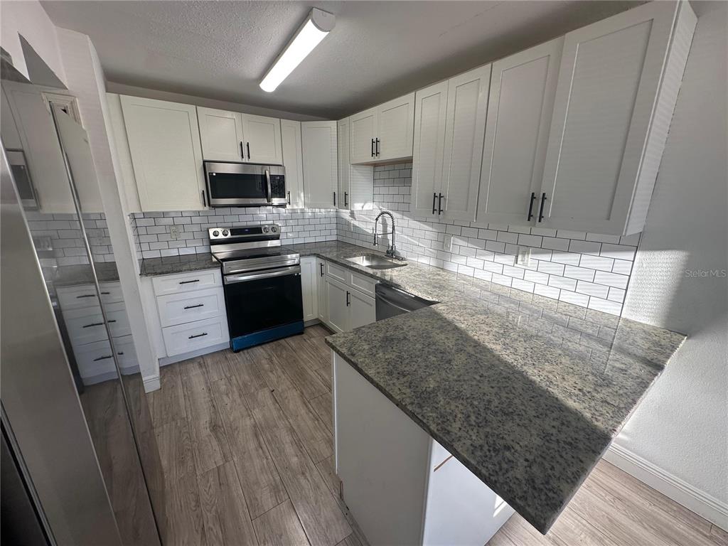 5064 Downing Street, Unit 4 Orlando, FL 32839 - Photo 3 of 20