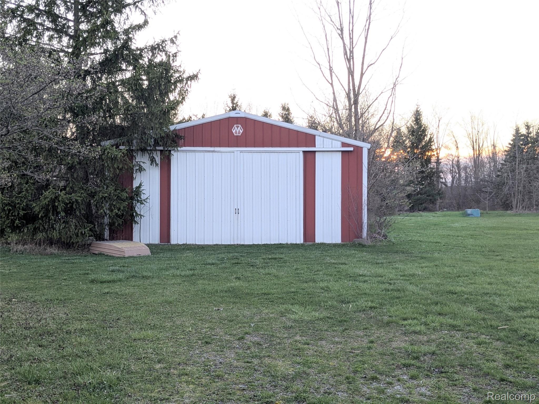 23233 30 Mile Road Ray, MI 48096 - Photo 54 of 73 Back of Morton Pole Barn