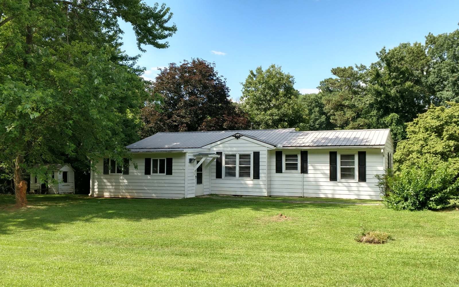 3187 Lower Cartecay Road Ellijay, GA 30536 - Photo 1 of 1 Main View