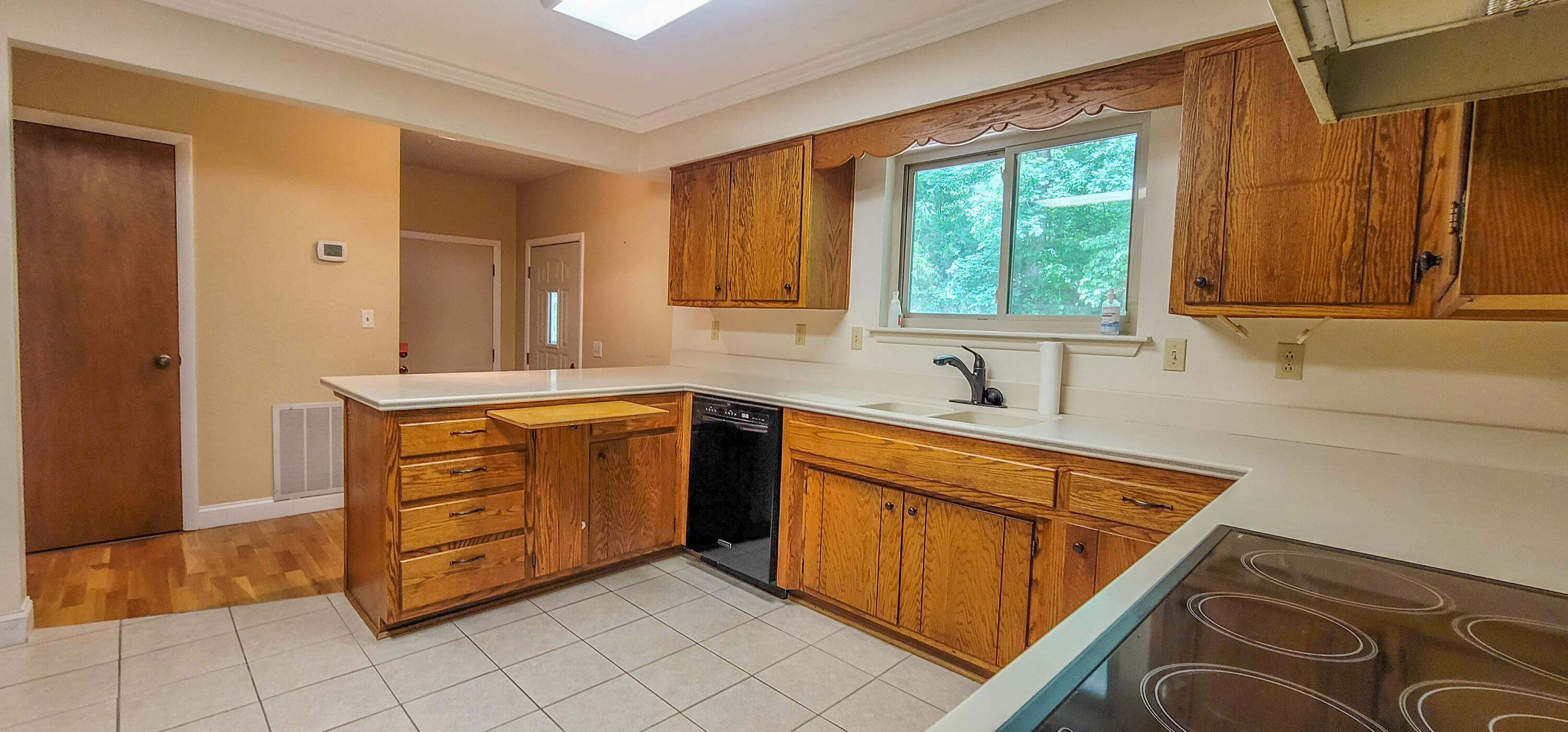 4225 McDonald Road Apison, TN 37302 - Photo 29 of 36 4225 McDonald Rd Kitchen to Garage-11473