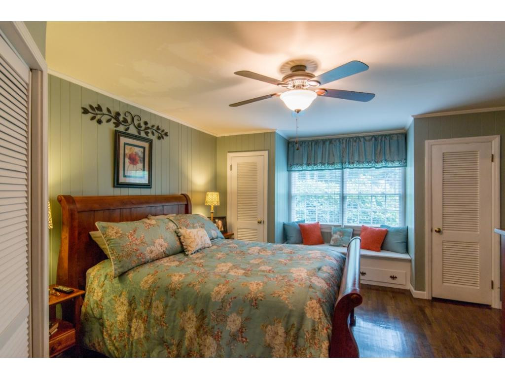 503 Green Acres Road Bristol, VA 24201 - Photo 27 of 36 Photo 27