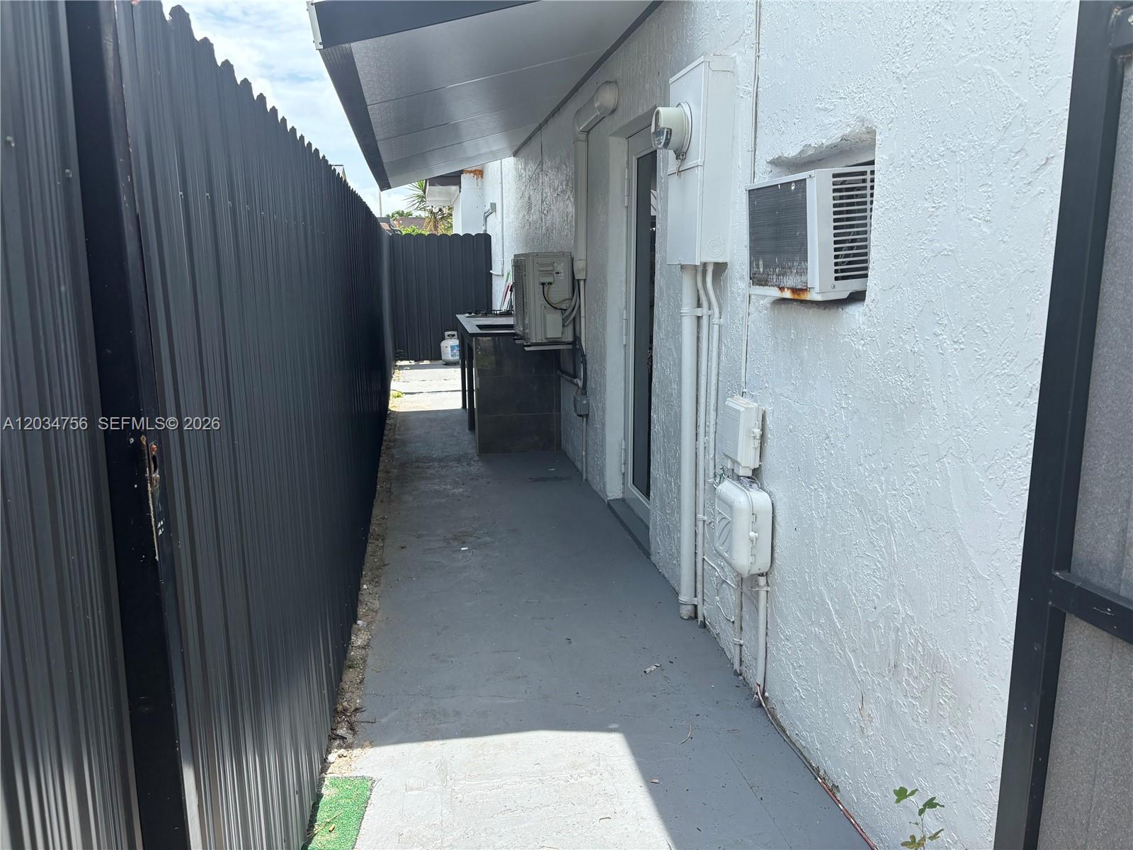 17811 Southwest 152nd Place Miami, FL 33187 - Photo 10 of 10