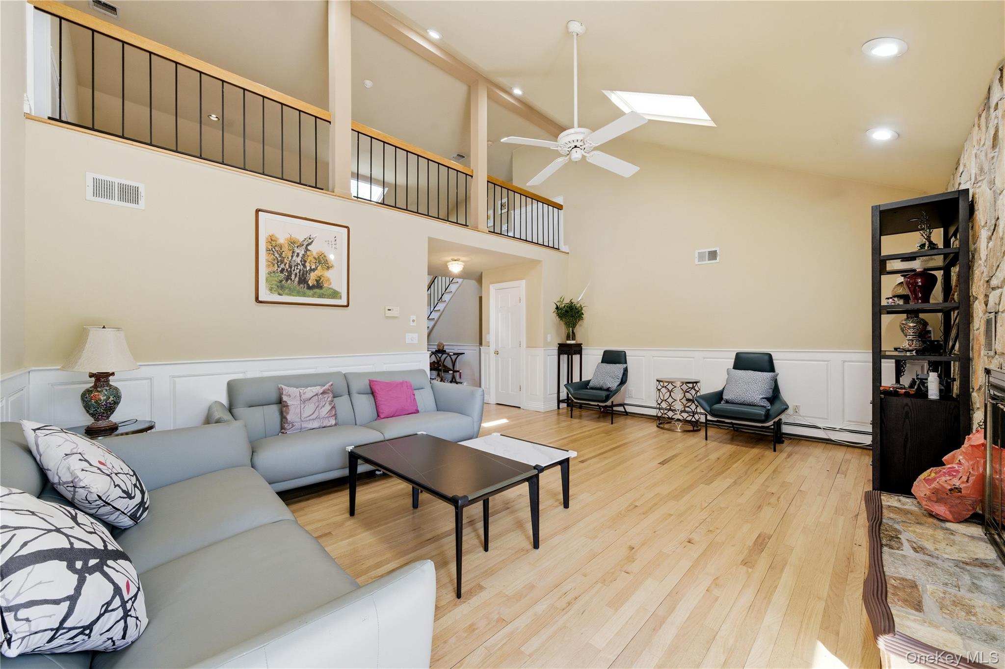 199 Cold Spring Road Syosset, NY 11791 - Photo 16 of 48