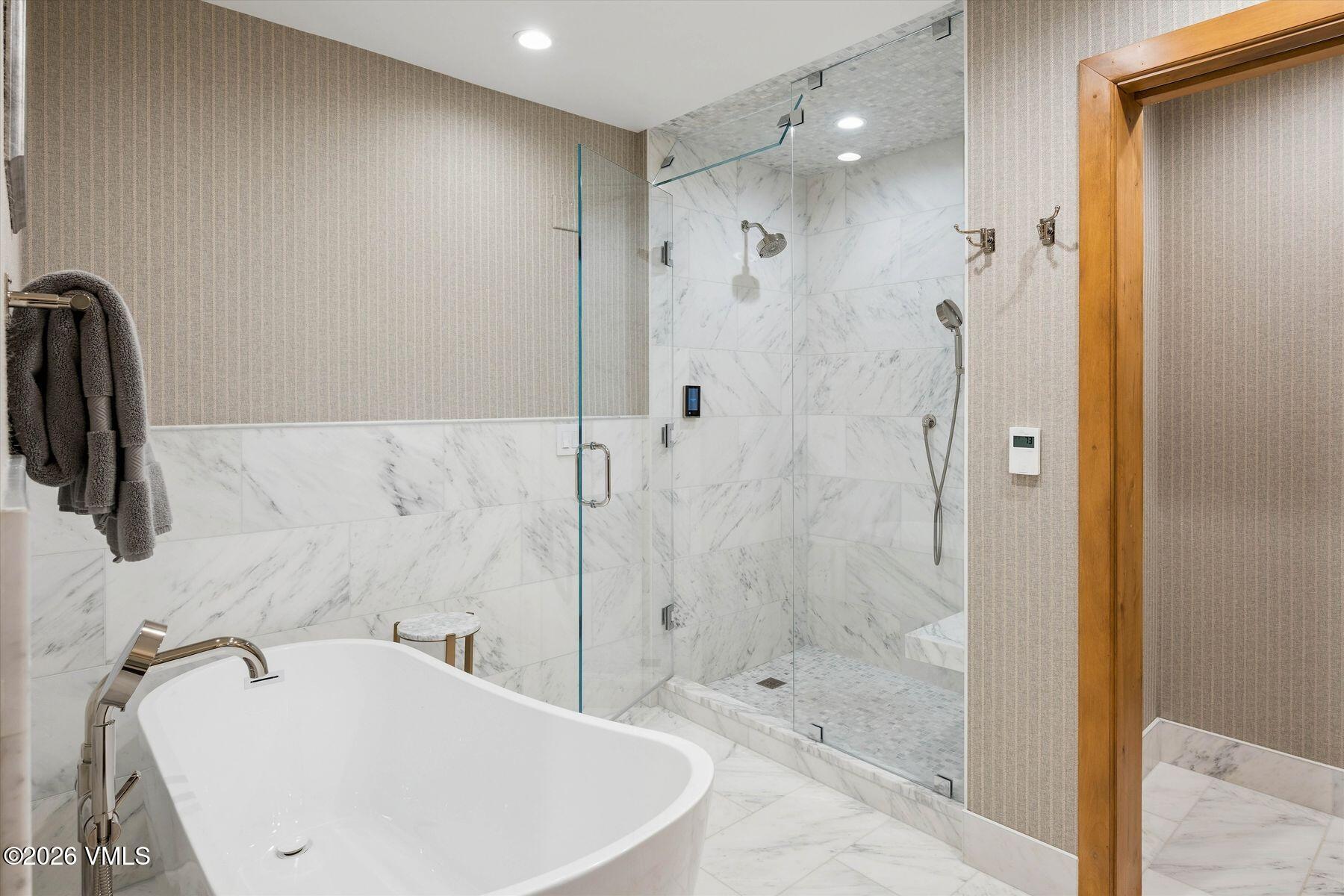 434 South Frontage Road East, Unit 204 Vail, CO 81657 - Photo 26 of 53 Primary Bath