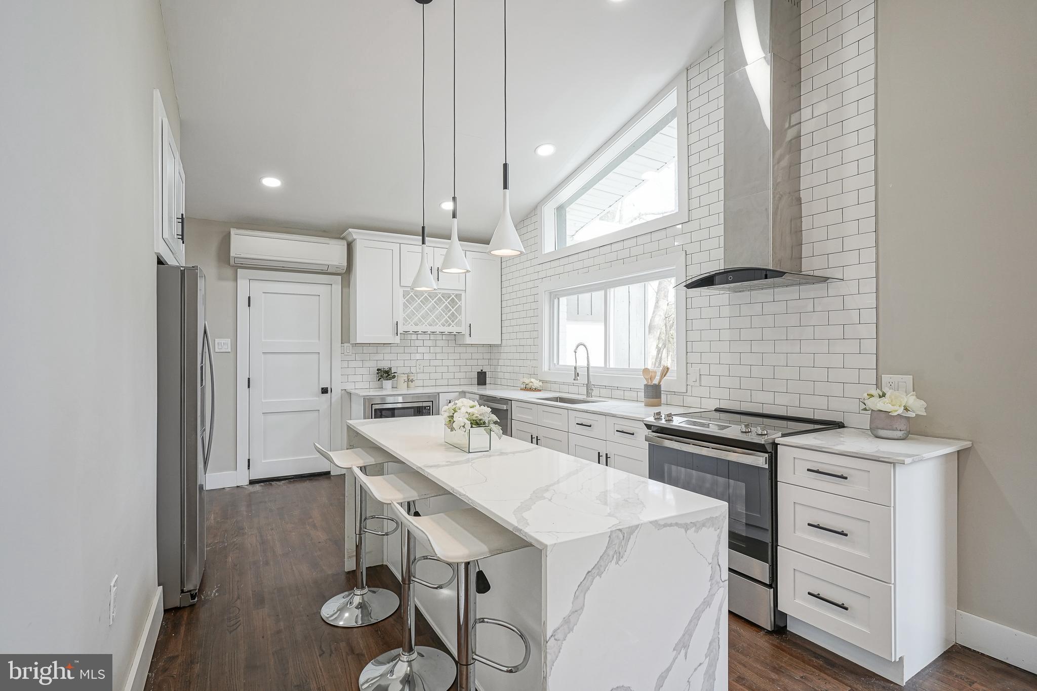 70 Cooper Tomlinson Road Medford, NJ 08055 - Photo 16 of 67 Gourmet Kitchen