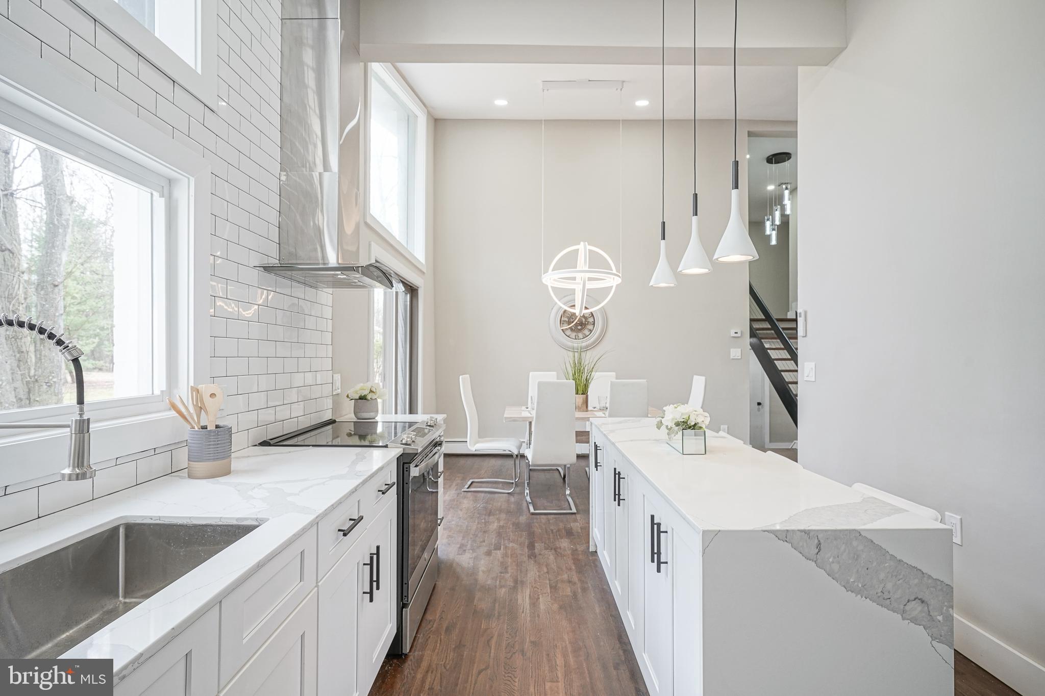 70 Cooper Tomlinson Road Medford, NJ 08055 - Photo 17 of 67 Gourmet Kitchen