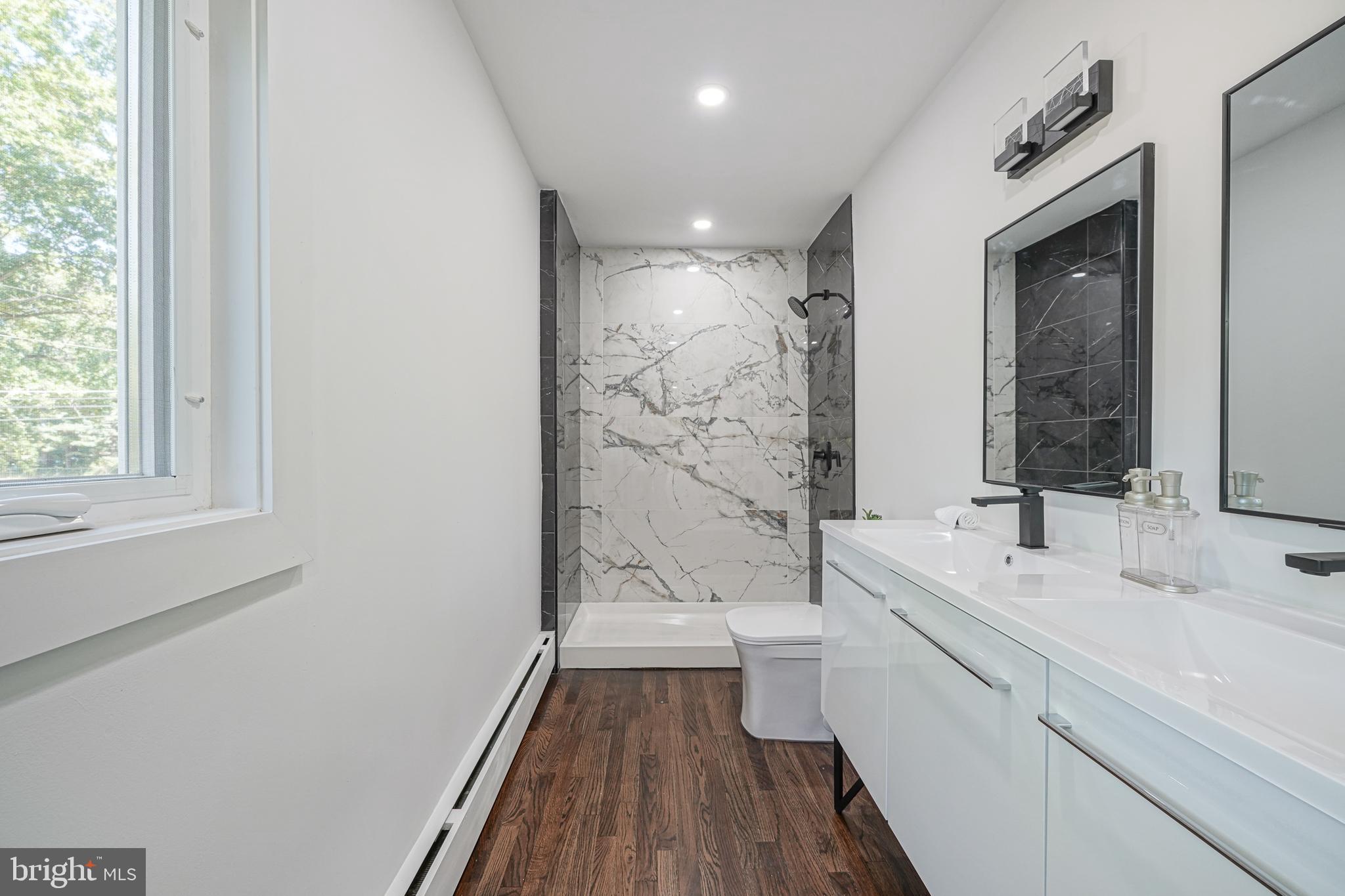 70 Cooper Tomlinson Road Medford, NJ 08055 - Photo 29 of 67 Master Bathroom