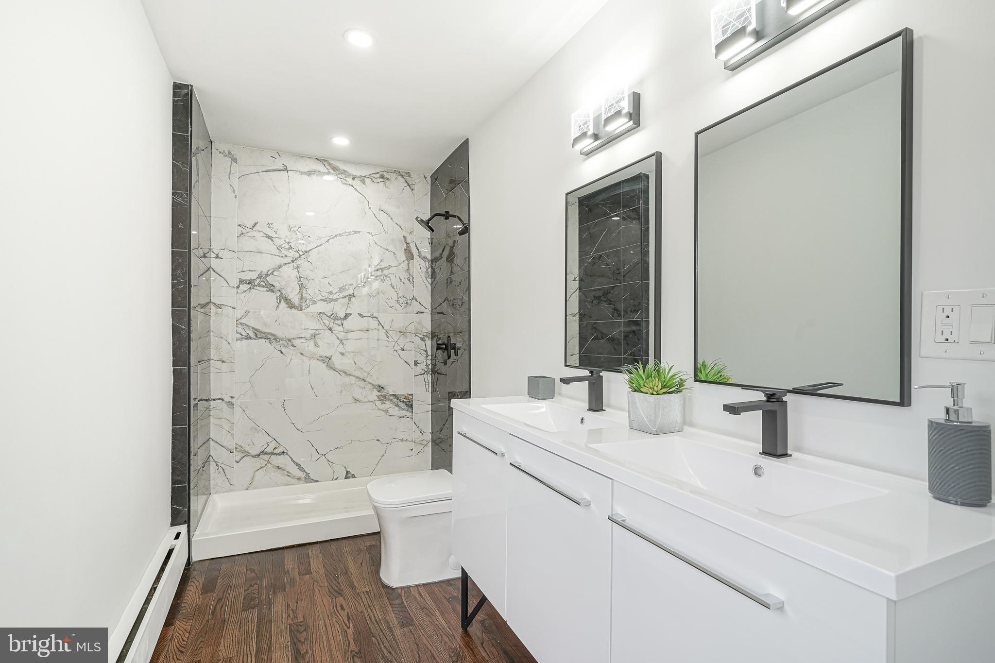 70 Cooper Tomlinson Road Medford, NJ 08055 - Photo 30 of 67 Master Bathroom
