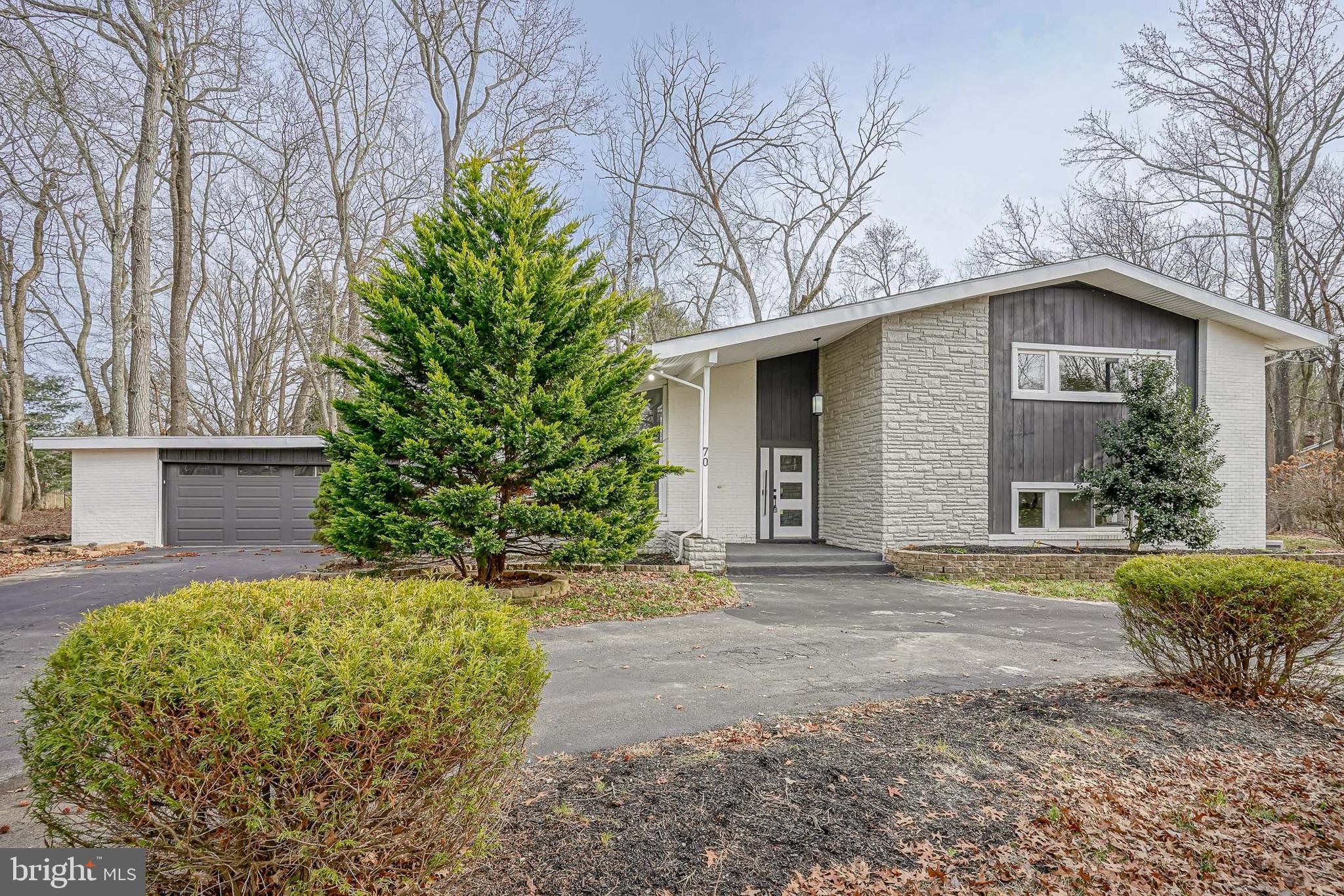 70 Cooper Tomlinson Road Medford, NJ 08055 - Photo 3 of 67 Exterior Front