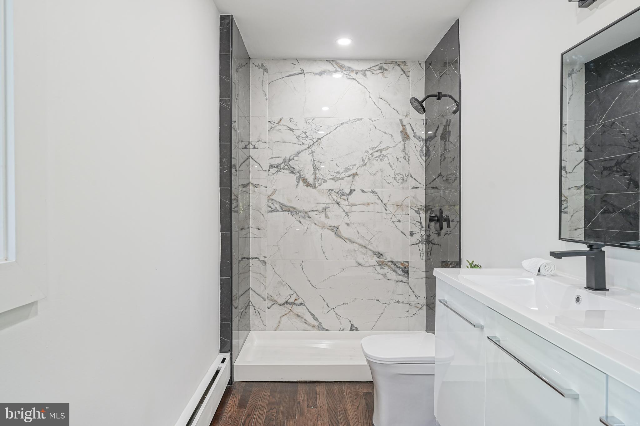 70 Cooper Tomlinson Road Medford, NJ 08055 - Photo 31 of 67 Master Bathroom