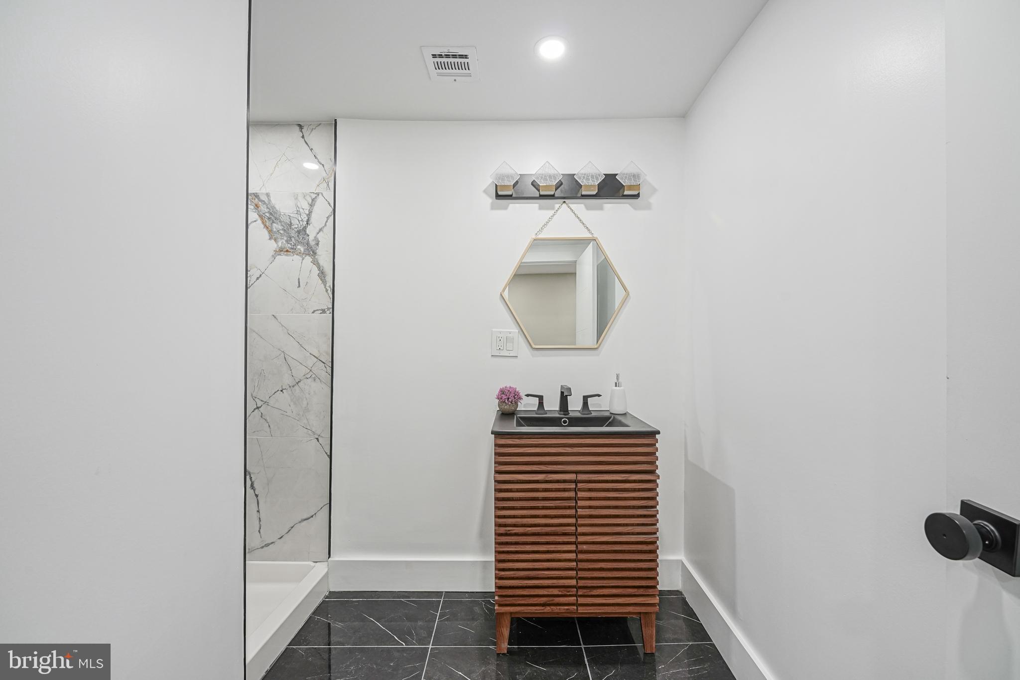 70 Cooper Tomlinson Road Medford, NJ 08055 - Photo 47 of 67 Full Bathroom Lower Level