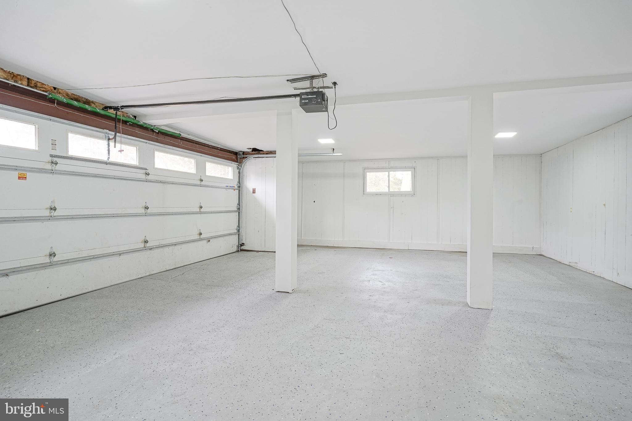 70 Cooper Tomlinson Road Medford, NJ 08055 - Photo 51 of 67 Two Car Garage