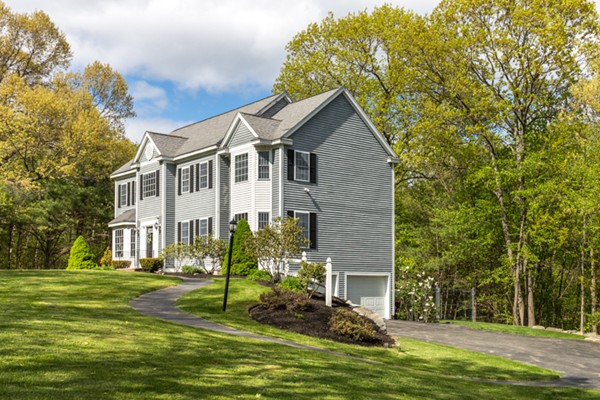 33 Jacques Road Tyngsborough, MA 01879 - Photo 5 of 30 Gallery Image 5