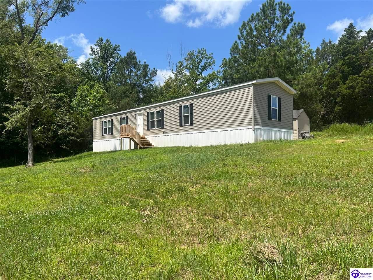 875 Lock 5 Road Roundhill, KY 42275 - Photo 2 of 16 Gallery Image 2