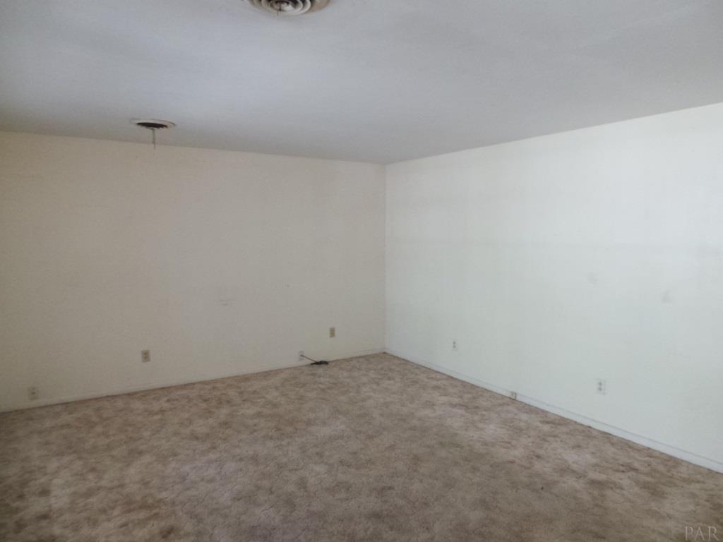 4750 Van Horn Road Milton, FL 32583 - Photo 12 of 15 Gallery Image 12