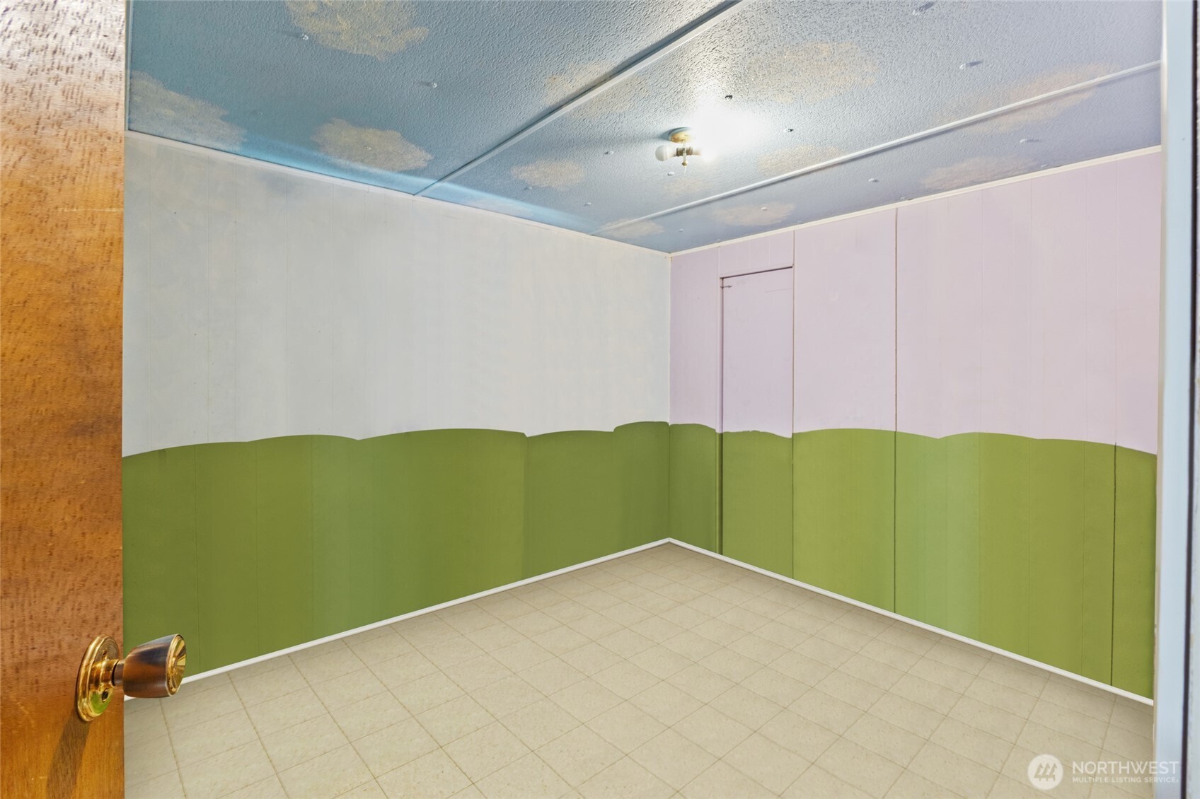 10575 H 8 Moses Lake, WA 98837 - Photo 8 of 9 a view of a room