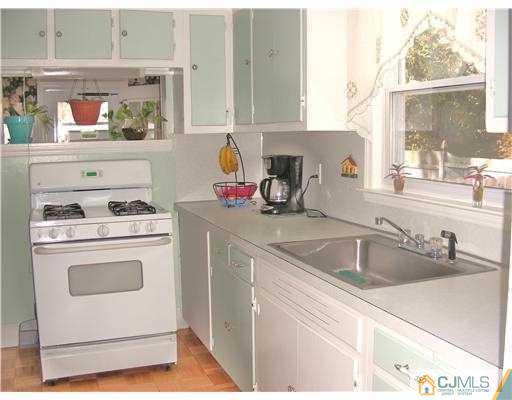 436 3rd Street Dunellen, NJ 08812 - Photo 11 of 24 Gallery Image 11