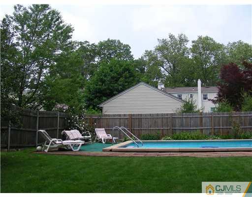 436 3rd Street Dunellen, NJ 08812 - Photo 4 of 24 Gallery Image 4
