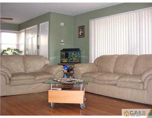 436 3rd Street Dunellen, NJ 08812 - Photo 10 of 24 Gallery Image 10