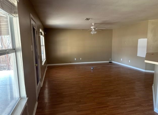 111 Ocotillo Jourdanton, TX 78026 - Photo 5 of 13