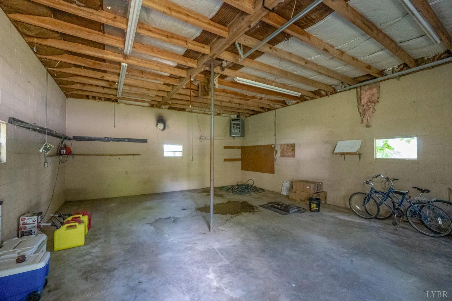 211 Shumaker Road Buckingham, VA 23921 - Photo 34 of 39 a view of a room with gym equipment