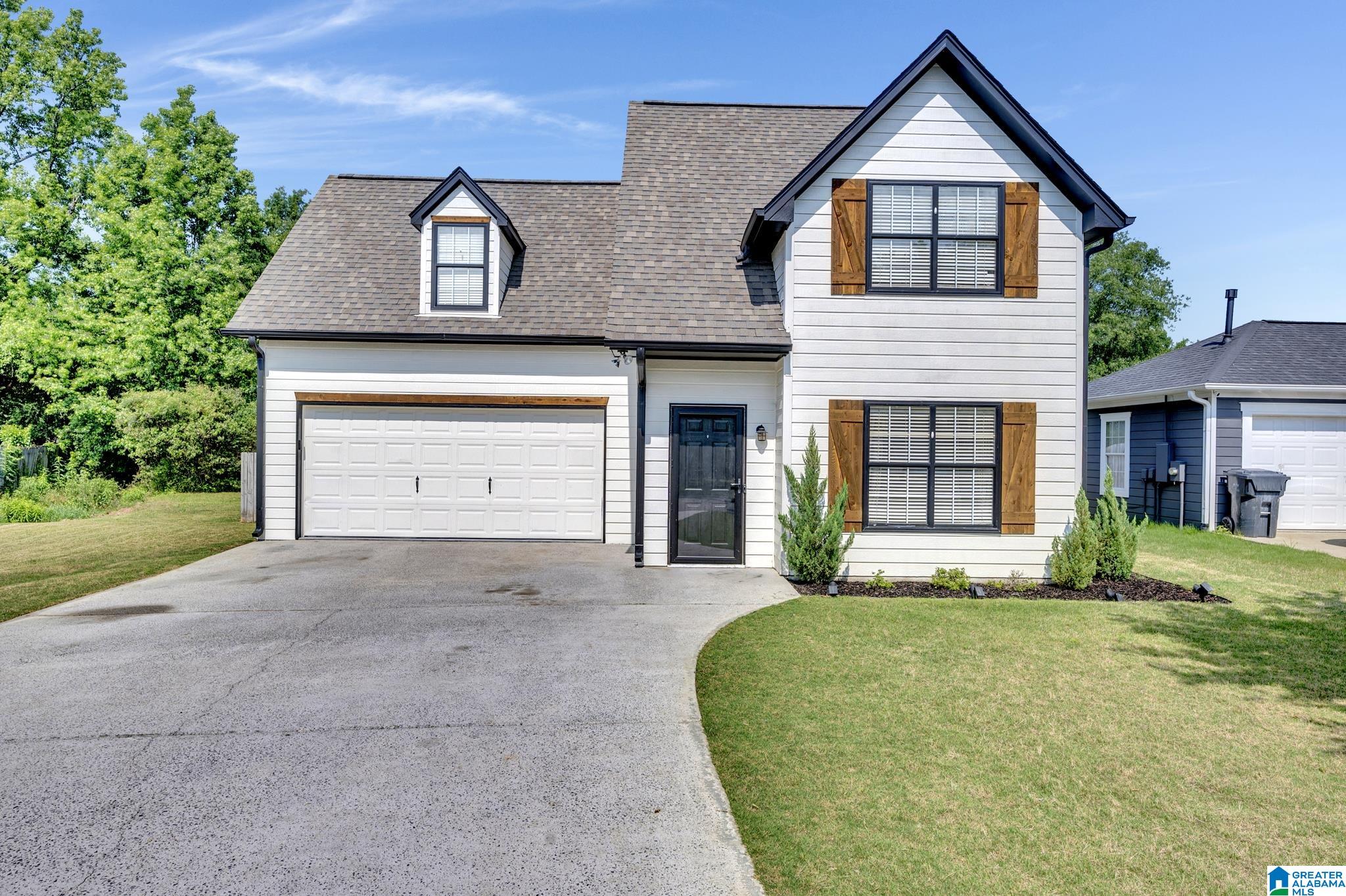 1004 Meriweather Court Calera, AL 35040 - Photo 2 of 31