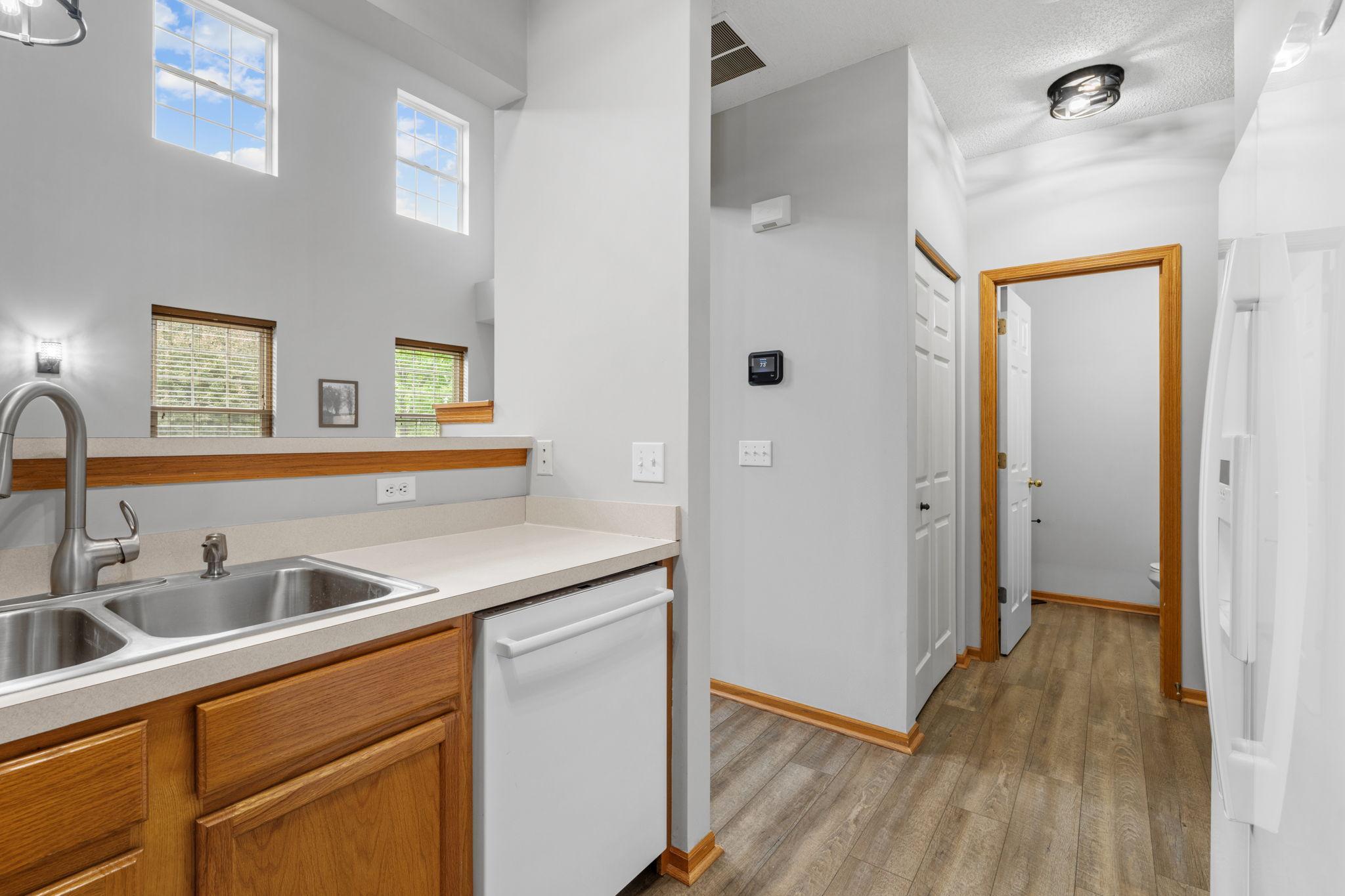 713 Cobblestone Way Shakopee, MN 55379 - Photo 11 of 25