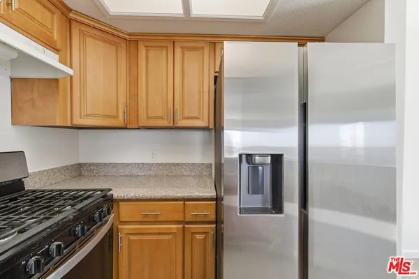 $2,595 | 1002 North Edgemont Street, Unit 7, Los Angeles, CA 90029