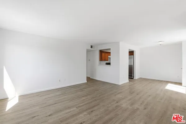 $2,595 | 1002 North Edgemont Street, Unit 7, Los Angeles, CA 90029