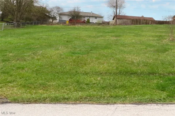 $30,000 | Overlook Drive, Steubenville, OH 43953
