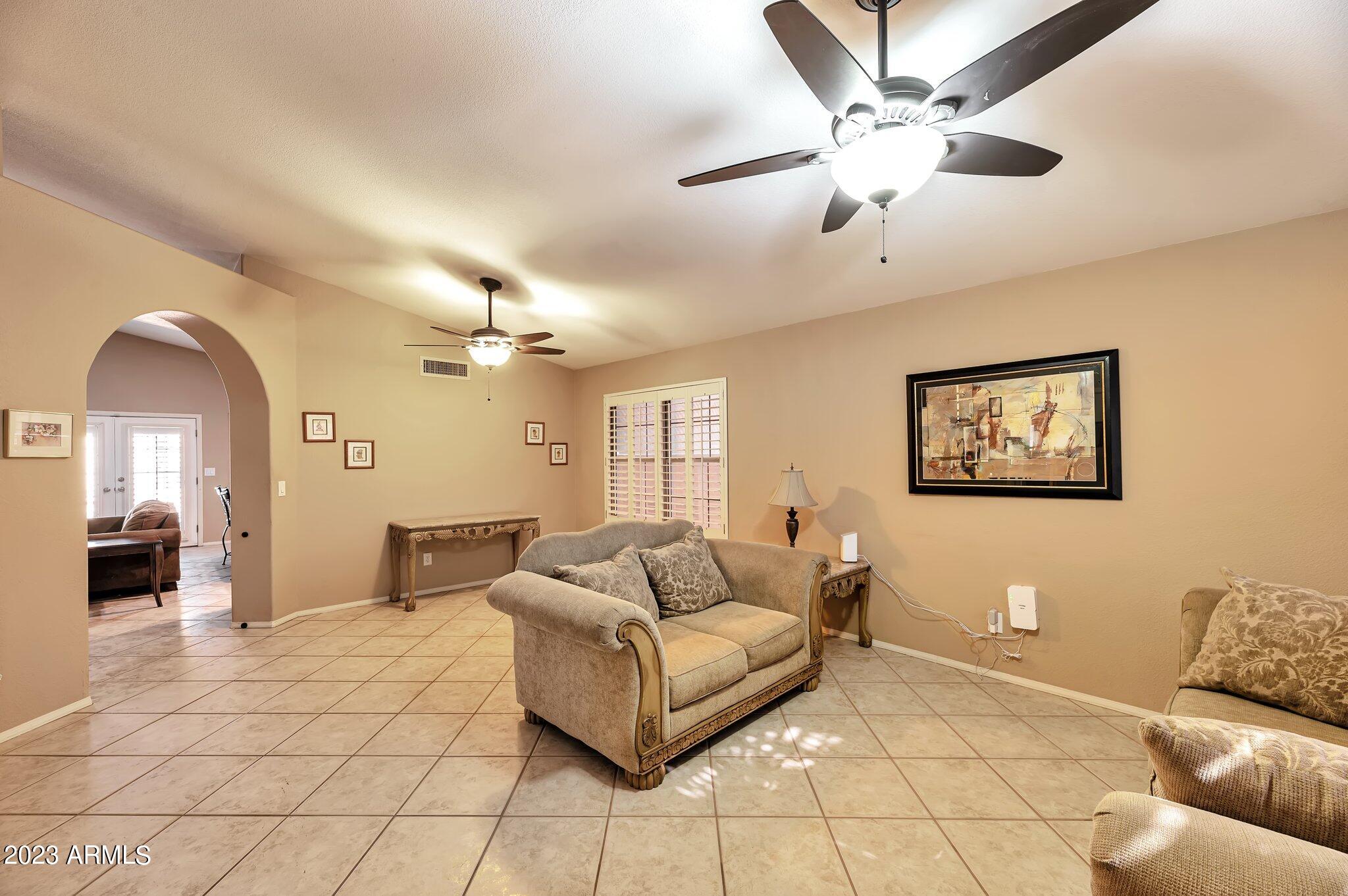 2302 East Desert Trumpet Road Phoenix, AZ 85048 - Photo 7 of 37 3-web-or-mls-QP - 5383