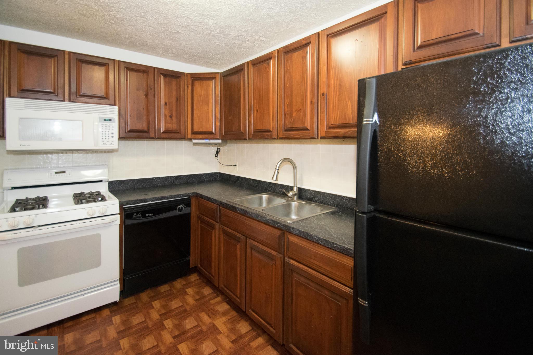 2019 Hanson Road Edgewood, MD 21040 - Photo 10 of 30 Kitchen