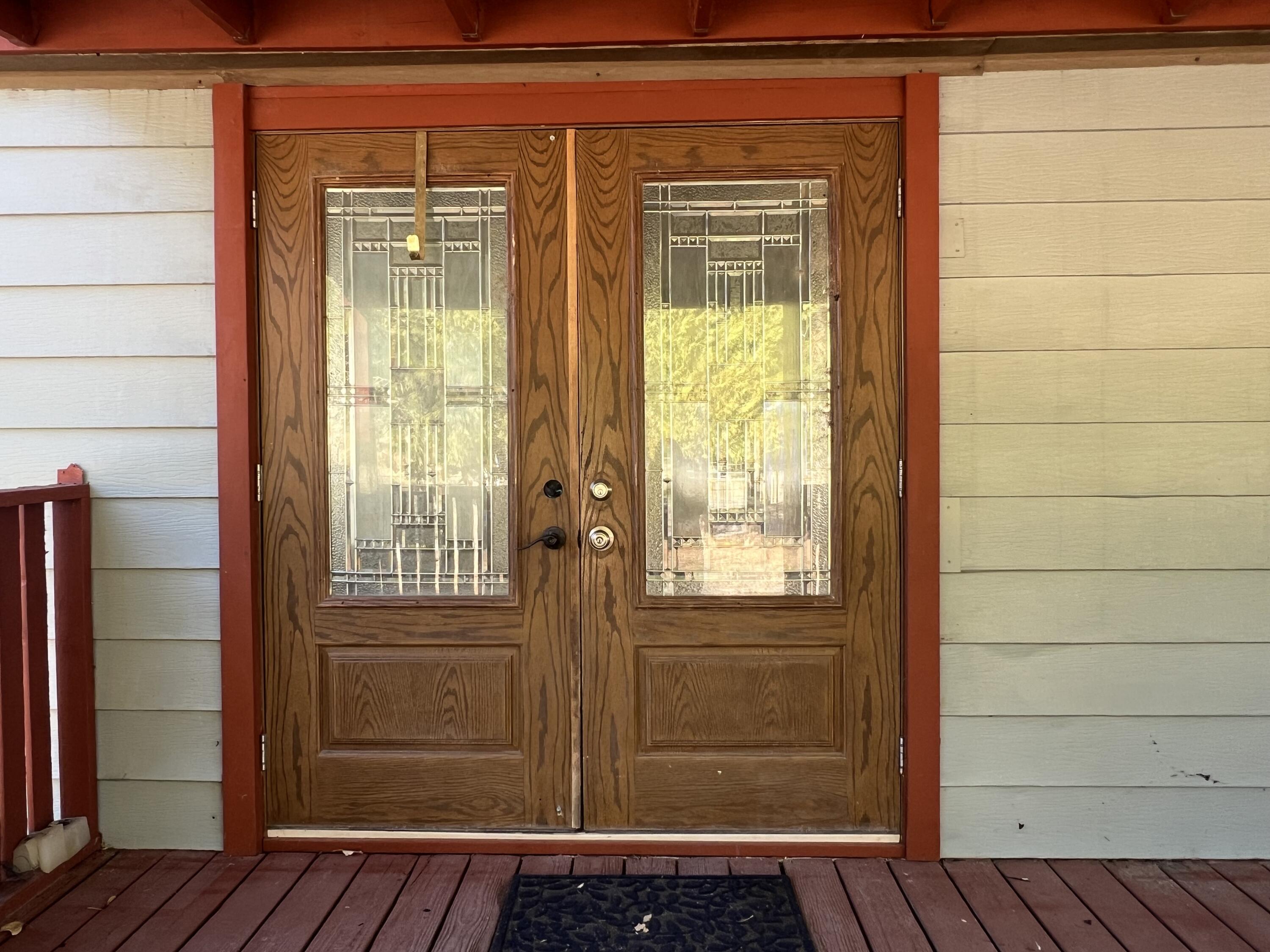 9728 Ben Kerns Road Klamath Falls, OR 97601 - Photo 3 of 58 Front Door