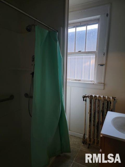 101 South 6th Street Murphysboro, IL 62966 - Photo 13 of 42 a view of a elevator