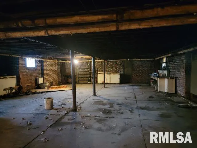 $60,000 | 101 South 6th Street, Murphysboro, IL 62966