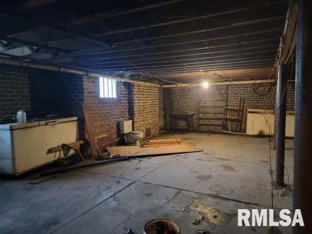 $60,000 | 101 South 6th Street, Murphysboro, IL 62966