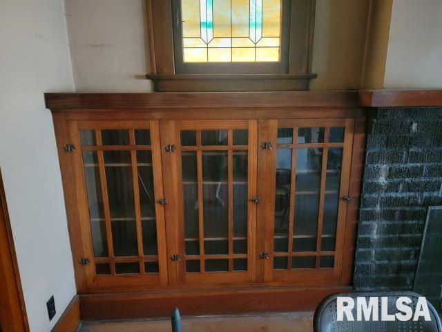 101 South 6th Street Murphysboro, IL 62966 - Photo 6 of 42 a view of front door