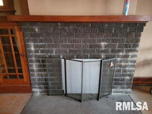 101 South 6th Street Murphysboro, IL 62966 - Photo 7 of 42 a view of a door