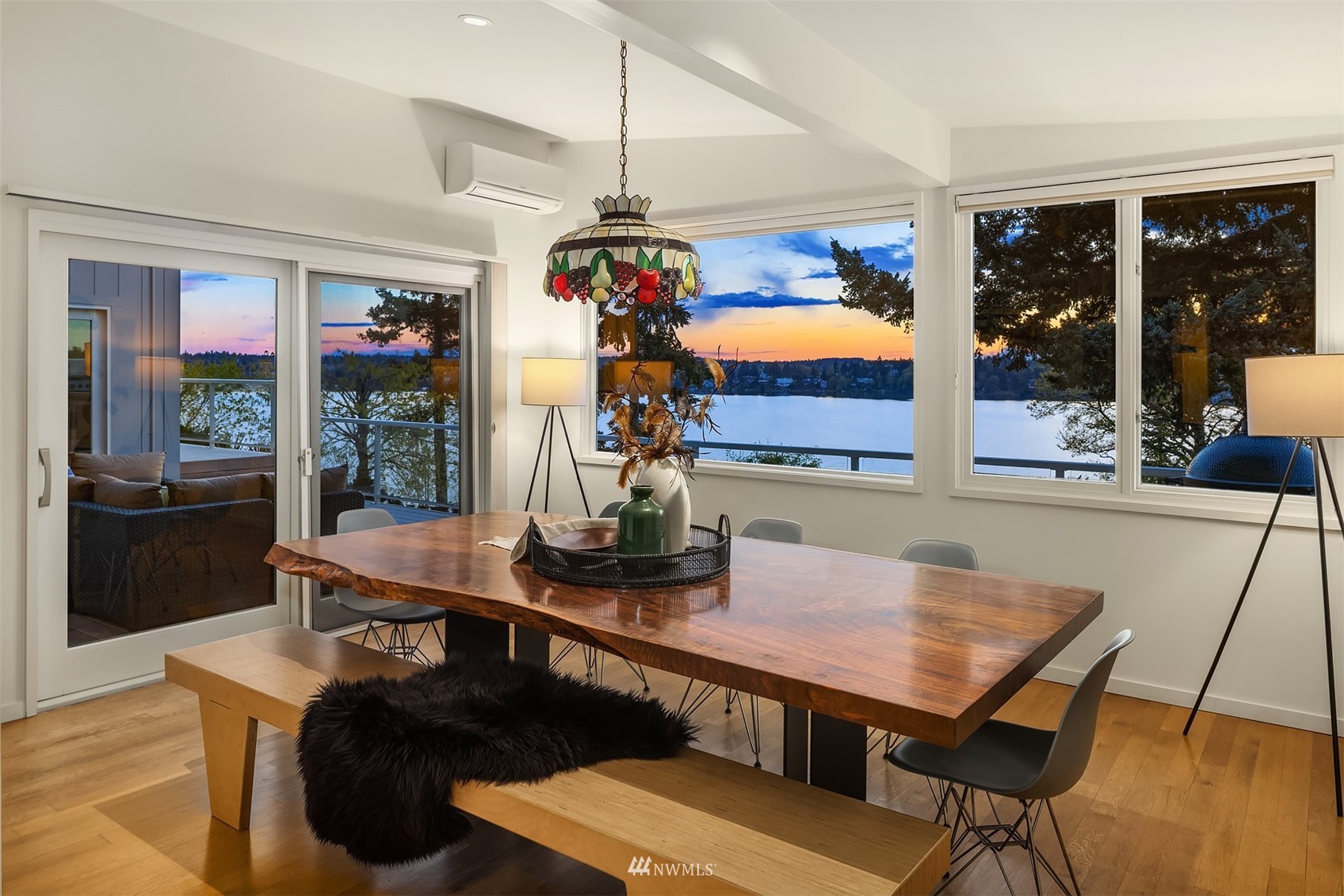7255 West Ridge Road Mercer Island, WA 98040 - Photo 10 of 40 a dining room with furniture and window
