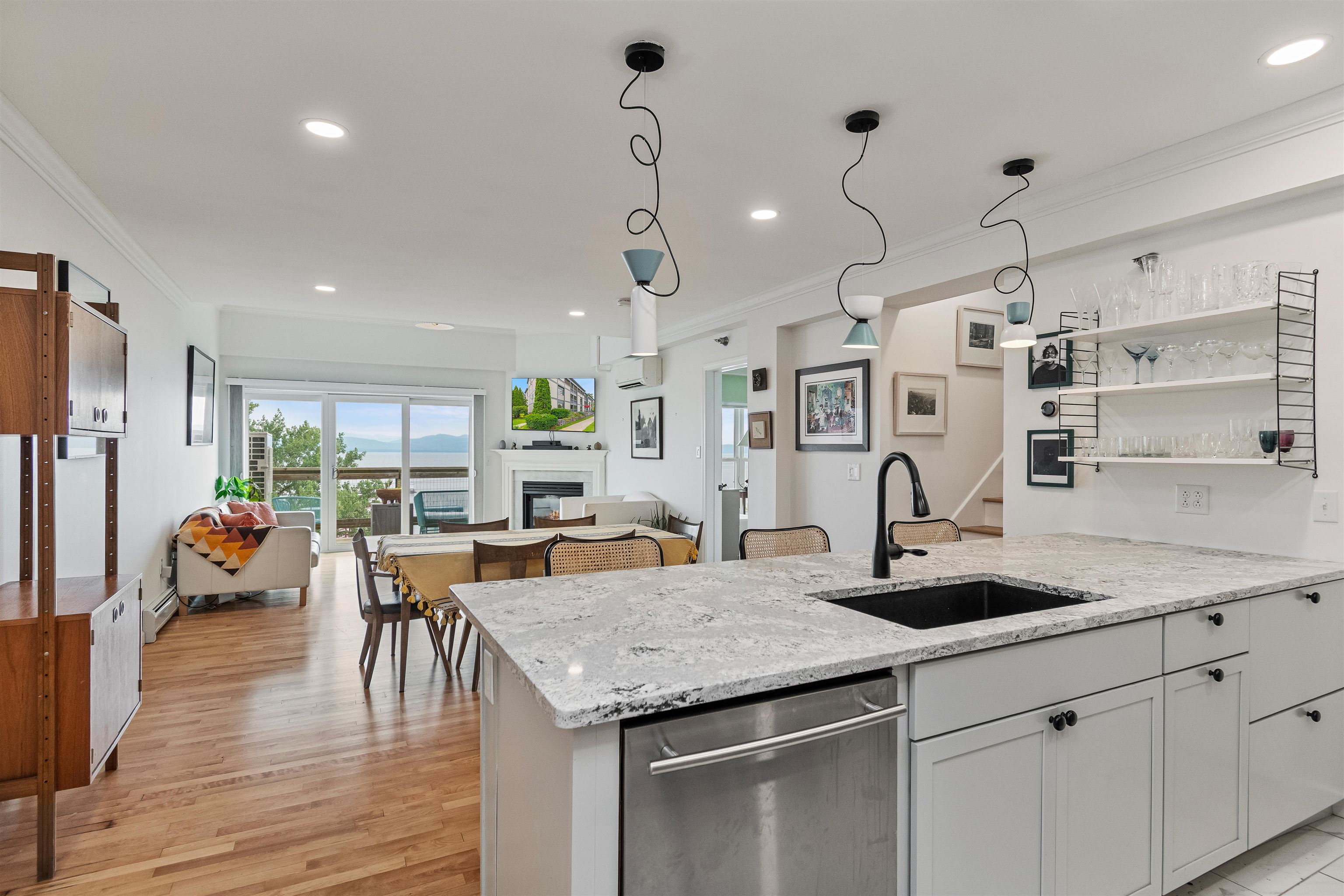 33 North Avenue, Unit 12 Burlington, VT 05401 - Photo 2 of 55