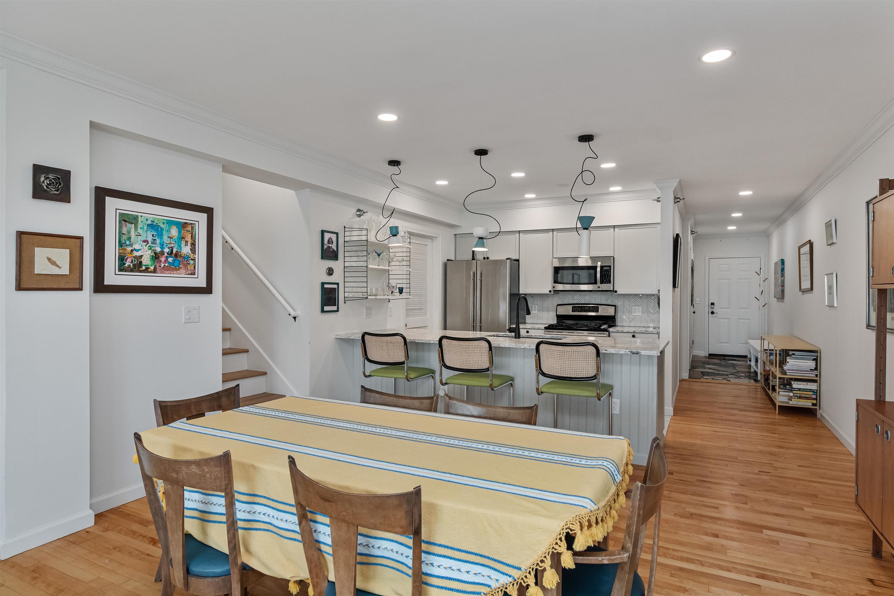 33 North Avenue, Unit 12 Burlington, VT 05401 - Photo 23 of 55